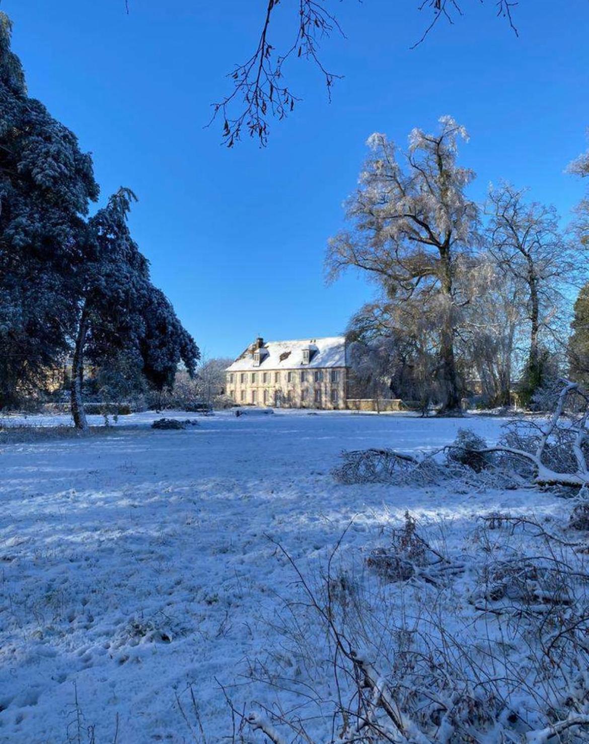 Au Vieux Chateau Villotran Luaran gambar